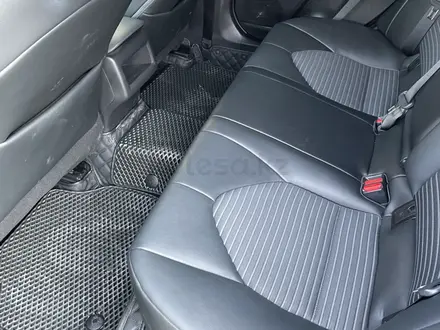 Toyota Camry 2022 года за 12 800 000 тг. в Актау – фото 17