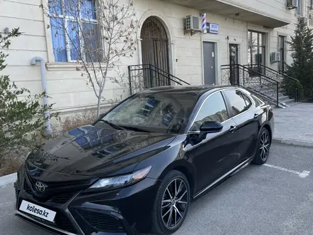 Toyota Camry 2022 года за 12 800 000 тг. в Актау – фото 4
