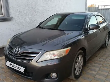 Toyota Camry 2011 года за 6 800 000 тг. в Кульсары – фото 9