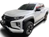 Расширители колесных арок Mitsubishi L200 за 220 000 тг. в Актау