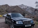 Mercedes-Benz E 200 1995 года за 2 200 000 тг. в Тараз