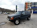 Jeep Cherokee 1993 года за 2 100 000 тг. в Алматы – фото 2