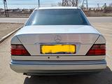 Mercedes-Benz E 220 1994 года за 3 700 000 тг. в Жезказган – фото 2