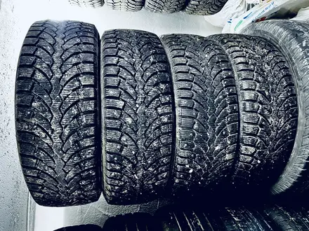 Шипованные шины Pirelli Formula ice 215/60/17 каждая за 39 990 тг. в Астана