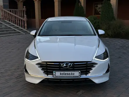 Hyundai Sonata 2020 года за 12 500 000 тг. в Алматы – фото 2