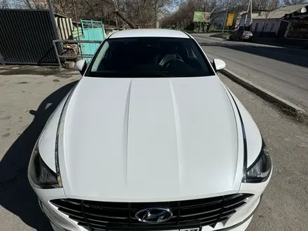 Hyundai Sonata 2019 года за 9 500 000 тг. в Шымкент – фото 2