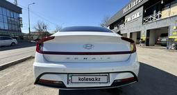 Hyundai Sonata 2019 года за 9 500 000 тг. в Шымкент – фото 4