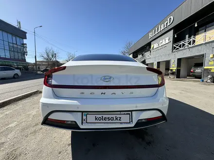 Hyundai Sonata 2019 года за 9 500 000 тг. в Шымкент – фото 4