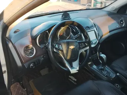 Chevrolet Cruze 2013 года за 2 800 000 тг. в Алматы – фото 9