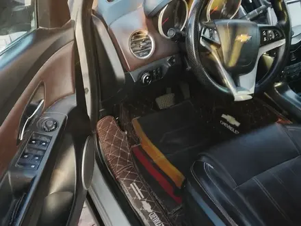 Chevrolet Cruze 2013 года за 2 800 000 тг. в Алматы – фото 10