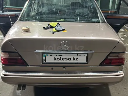 Mercedes-Benz E 280 1995 года за 2 000 000 тг. в Алматы – фото 7