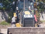 Стёкла заводские на 3 1 cat jcb за 55 000 тг. в Алматы – фото 5