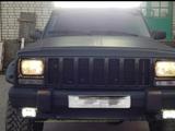 Jeep Cherokee 2001 года за 11 000 000 тг. в Астана – фото 2