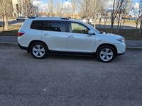 Toyota Highlander 2011 года за 13 000 000 тг. в Астана