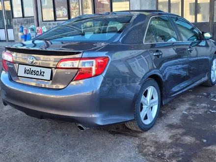 Toyota Camry 2014 года за 6 000 000 тг. в Актау – фото 4