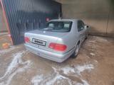 Mercedes-Benz E 230 1997 годаfor3 000 000 тг. в Шымкент – фото 4