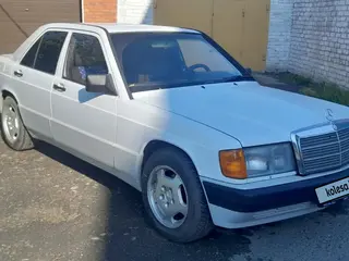 Mercedes-Benz 190
