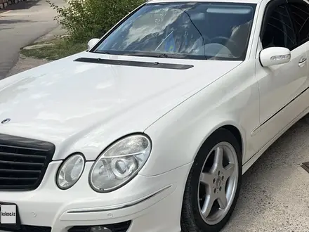 Mercedes-Benz E 500 2004 года за 7 200 000 тг. в Шымкент – фото 10