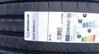 315/30R22 — 285/35R22 Michelin Pilot Sport 4 S за 1 500 000 тг. в Алматы