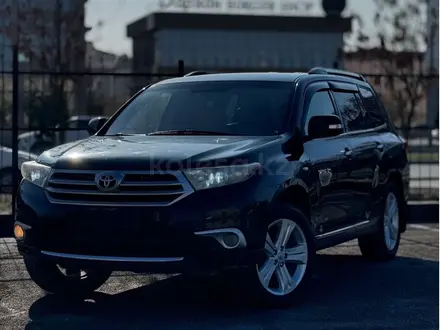 Toyota Highlander 2011 года за 11 000 000 тг. в Актау