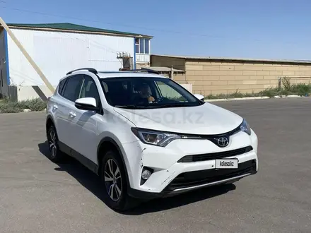 Toyota RAV4 2018 года за 9 500 000 тг. в Актау – фото 7