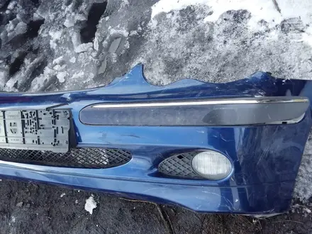 Передний бампер оригинал Мерседес 203 Mercedes w203 за 42 500 тг. в Семей – фото 2