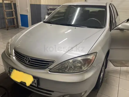 Toyota Camry 2002 года за 5 000 000 тг. в Павлодар – фото 2