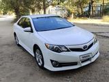 Toyota Camry 2013 годаүшін6 200 000 тг. в Актобе – фото 2