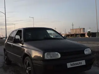 Volkswagen Golf, 1993
