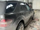 Mercedes-Benz ML 350 2007 годаfor5 500 000 тг. в Караганда – фото 2