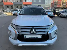 Mitsubishi Pajero Sport, 2020