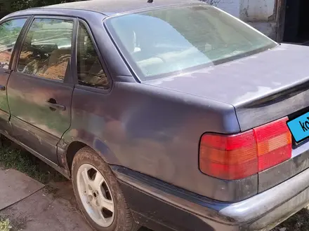 Volkswagen Passat 1995 года за 1 100 000 тг. в Уральск – фото 3