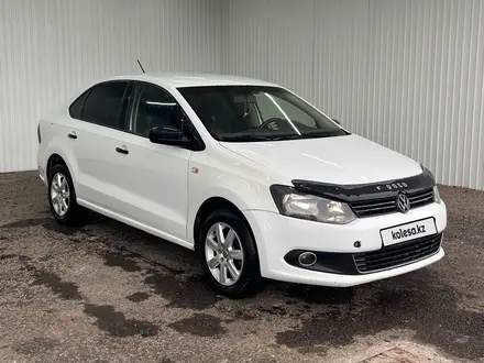 Volkswagen Polo 2015 года за 3 731 325 тг. в Астана – фото 3