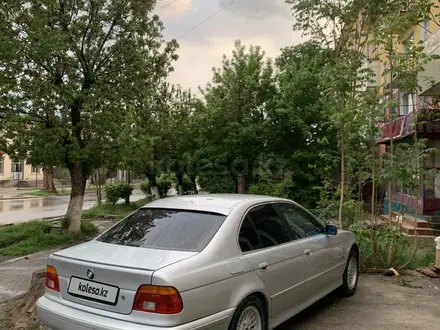 BMW 525 2001 года за 4 000 000 тг. в Кентау – фото 3