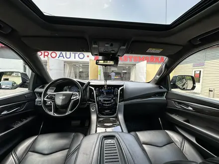 Cadillac Escalade 2019 года за 39 800 000 тг. в Алматы – фото 2