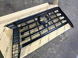Решетка радиатора основная Toyota Lexsus за 10 000 тг. в Алматы