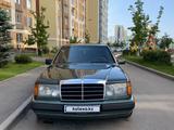 Mercedes-Benz E 220 1993 годаүшін3 500 000 тг. в Алматы – фото 4