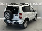 Chevrolet Niva 2014 года за 2 500 000 тг. в Атырау – фото 4