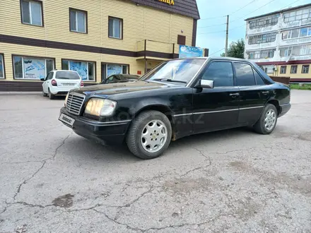 Mercedes-Benz E 220 1994 годаүшін1 700 000 тг. в Астана – фото 4