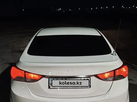 Hyundai Elantra 2012 года за 3 300 000 тг. в Актау – фото 2