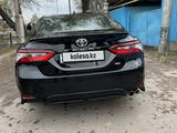 Toyota Camry 2021 годаfor13 000 000 тг. в Алматы – фото 4