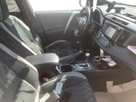 Toyota RAV4 2016 года за 11 650 000 тг. в Астана – фото 39