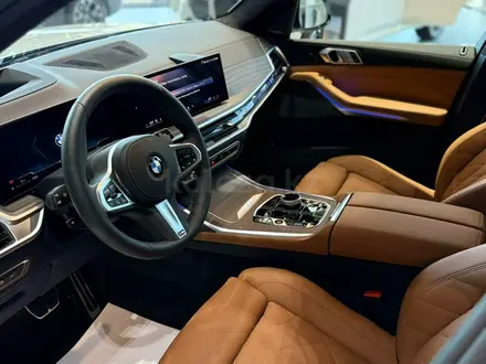 BMW X7 XDrive 40i 2025 года за 80 356 219 тг. в Кызылорда – фото 7