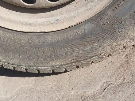 Зимние шипованные шины на дисках 175/70 R14 и 185/70 R14 в отличном за 15 000 тг. в Актобе – фото 6