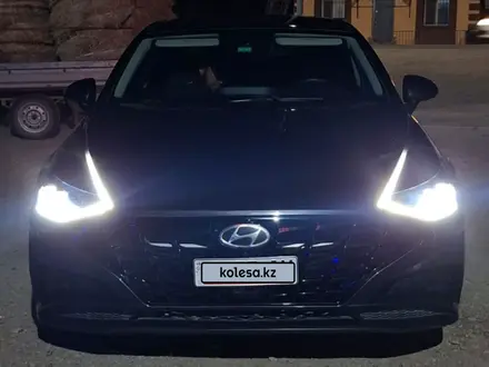 Hyundai Sonata 2020 года за 8 000 000 тг. в Актобе – фото 8
