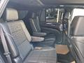 Cadillac Escalade 2023 года за 90 000 000 тг. в Алматы – фото 35