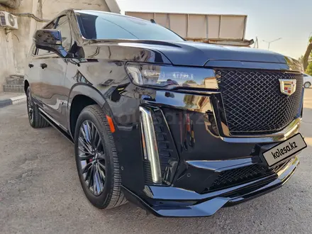 Cadillac Escalade 2023 года за 90 000 000 тг. в Алматы – фото 7