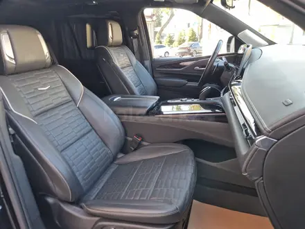 Cadillac Escalade 2023 года за 90 000 000 тг. в Алматы – фото 27