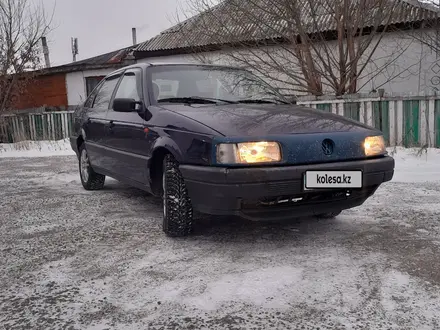 Volkswagen Passat 1990 года за 1 250 000 тг. в Астана – фото 4