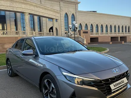 Hyundai Elantra 2023 года за 10 500 000 тг. в Атырау
